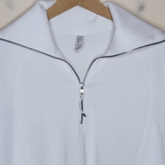 Spanx | Air Essentials Ivory 1/2 Zip Sweatshirt in Powder Size Medium - Picture 3 of 5